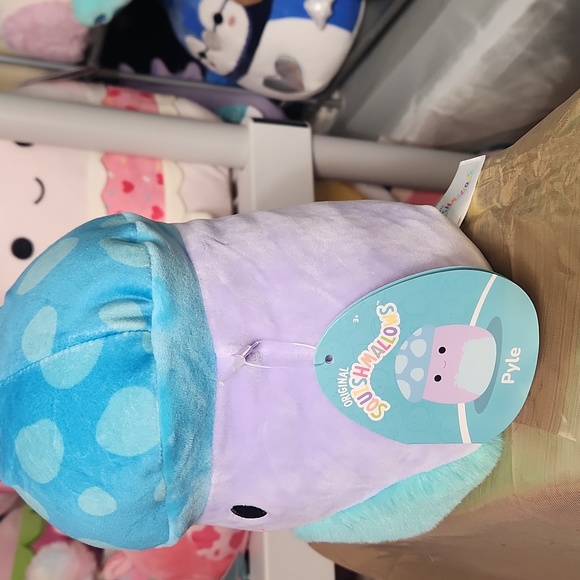 Squishmallows PYLE mushroom 8" - Picture 2 of 3